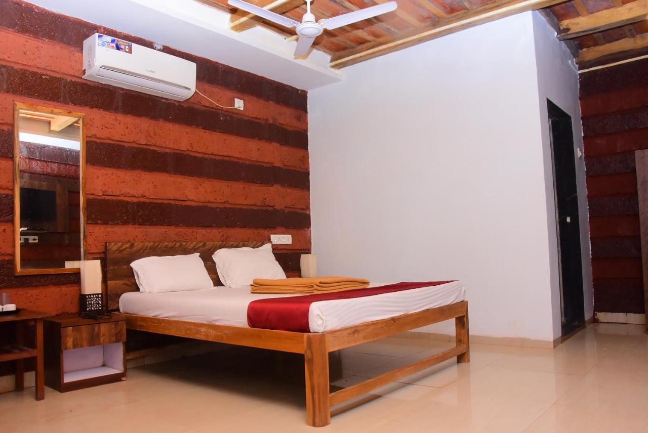 Salt Water Resort Dāpoli Exteriér fotografie
