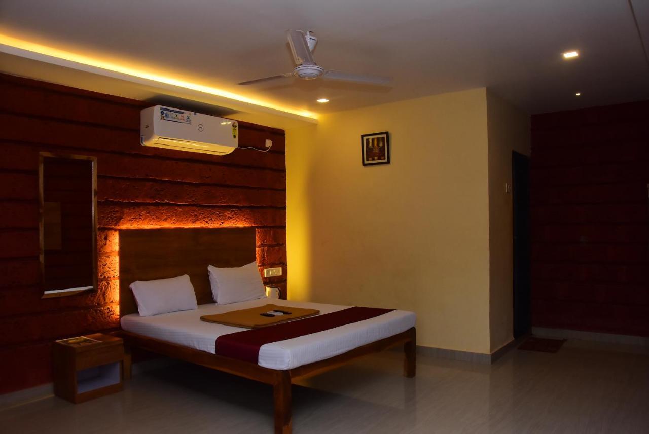 Salt Water Resort Dāpoli Exteriér fotografie