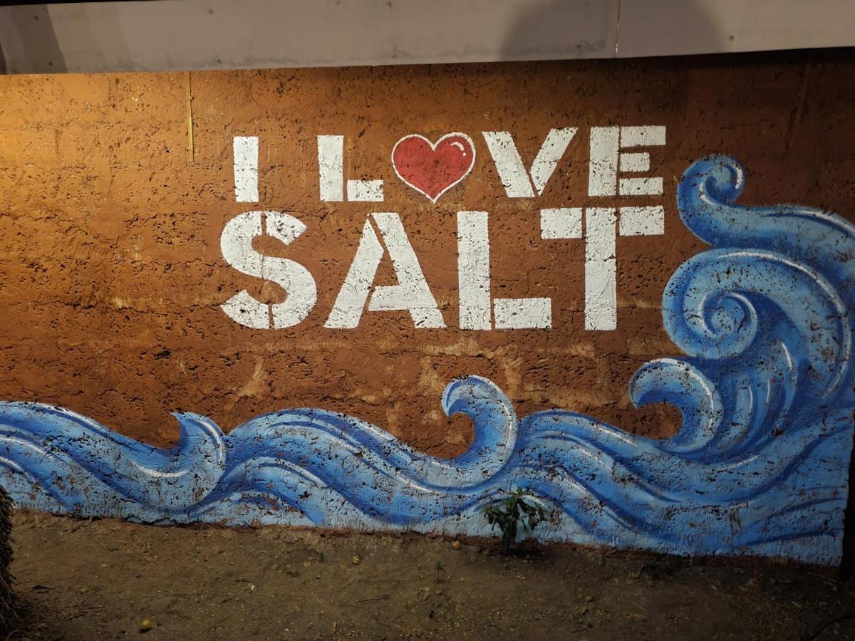 Salt Water Resort Dāpoli Exteriér fotografie