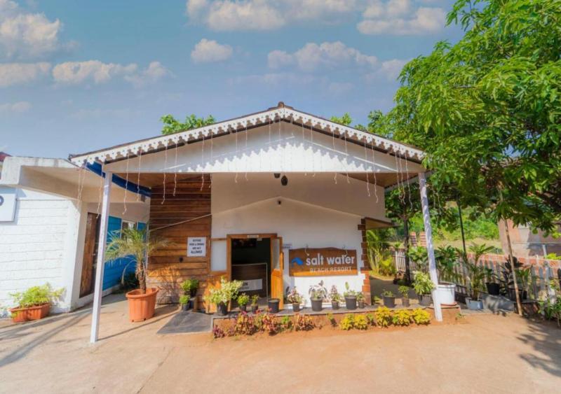 Salt Water Resort Dāpoli Exteriér fotografie