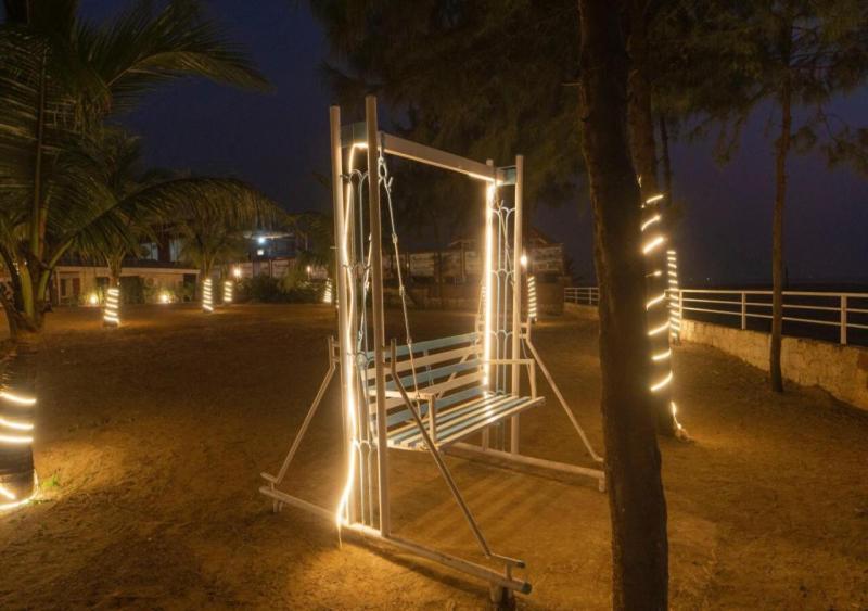 Salt Water Resort Dāpoli Exteriér fotografie