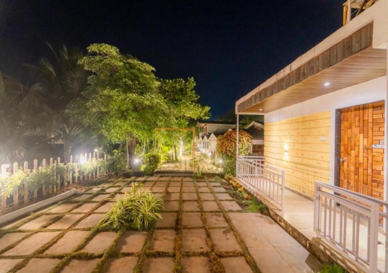 Salt Water Resort Dāpoli Exteriér fotografie